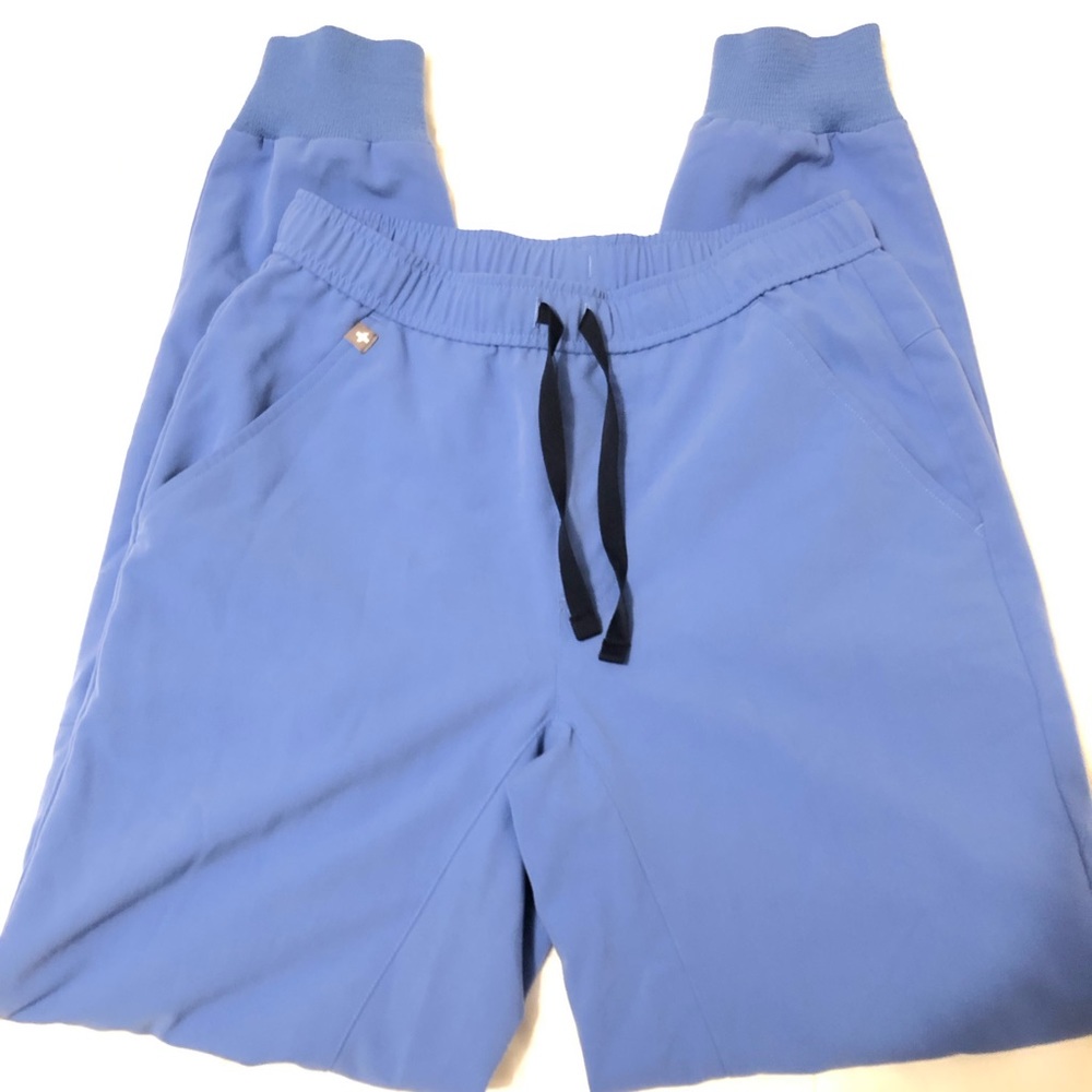 FIGS Ceil Blue Top XS